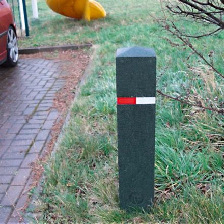 Recycled Rubber Bollards 