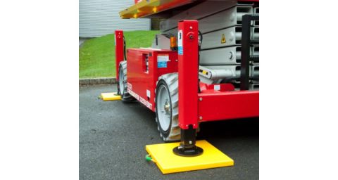 Hi-Viz Outrigger Pad – 500mm x 500mm x 40mm – 9.9kg