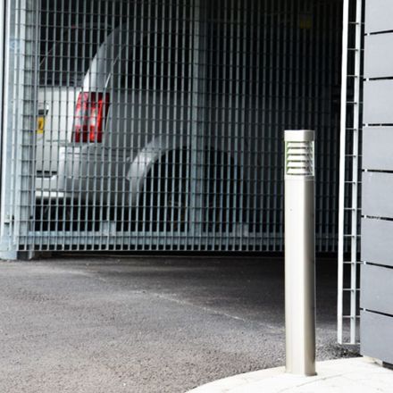 Stainless Steel Dusk-to-Dawn Bollard Light (Photocell)
