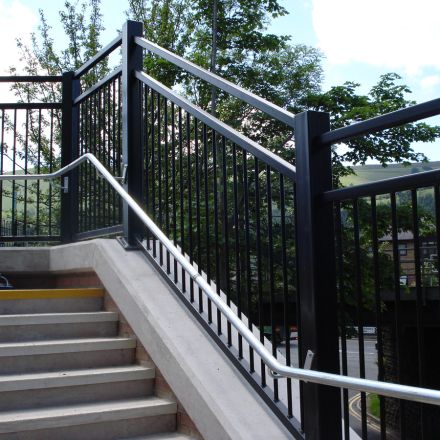  Parapet for stairways and ramps 