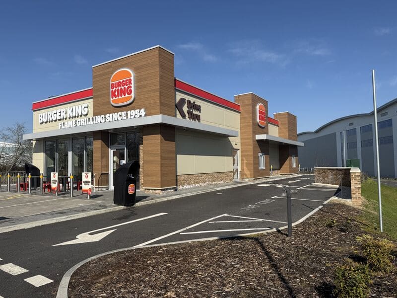 Burger King stainless steel bollards and telescopic security bollards carpark protection