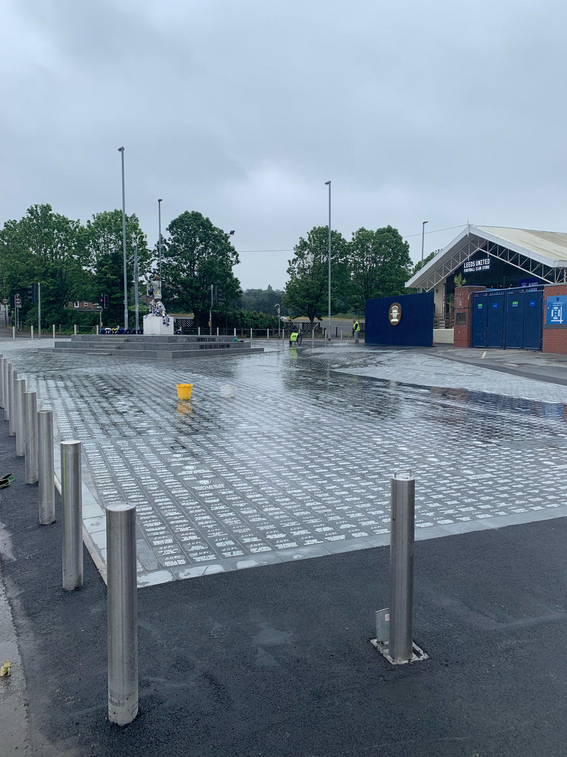 Enhanced perimeter protection and controlled vehicle access through telescopic bollards